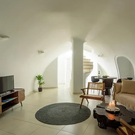 Apartment Aethria Imerovigli (Santorini)