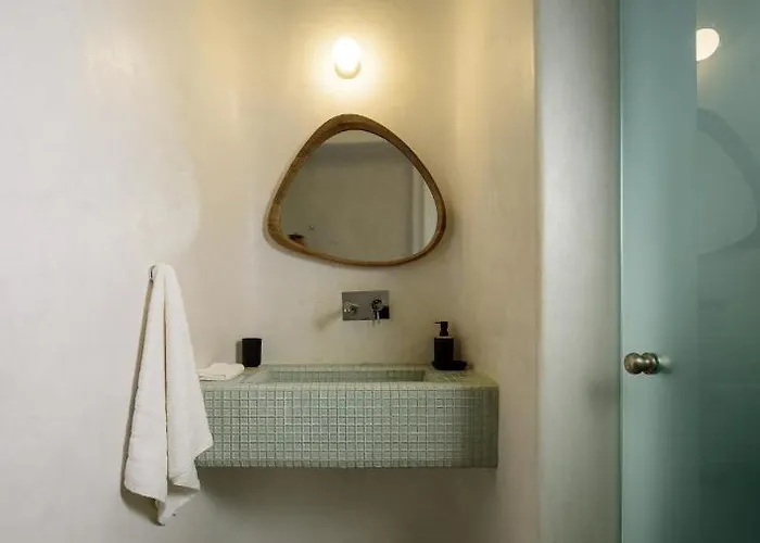 Aethria Имеровигли